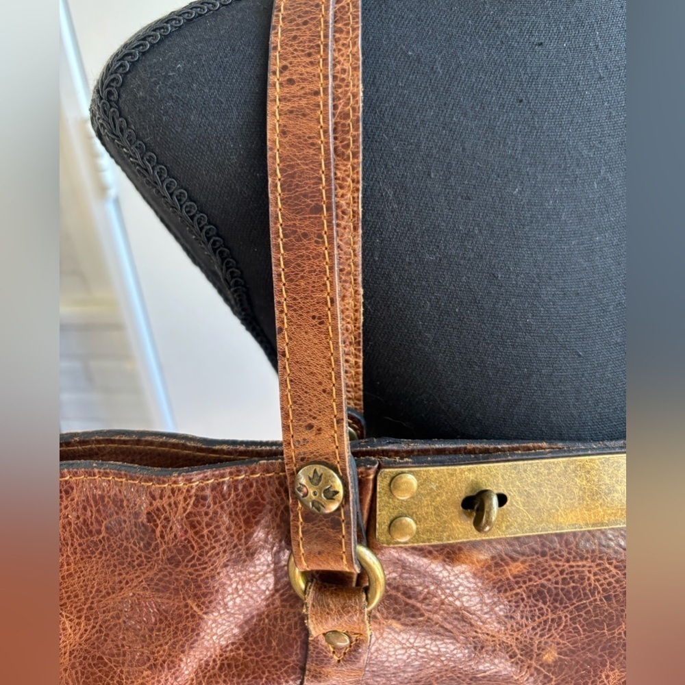 Patricia Nash 100% Full Grain Leather Benvenuto Tote - Picture 5 of 13